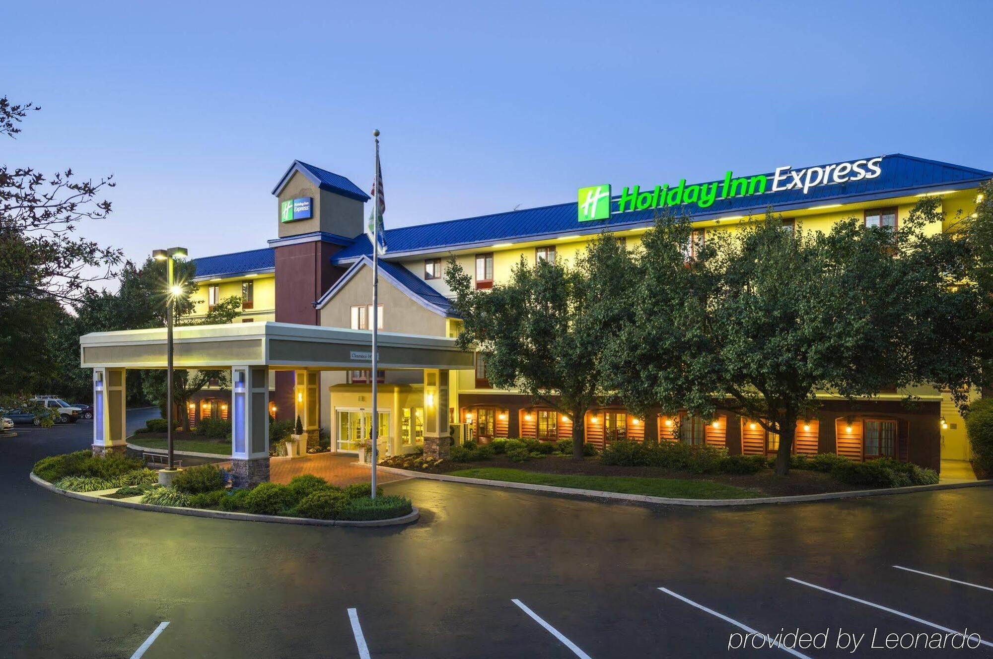 Holiday Inn Express Frazer - Malvern, An Ihg Hotel Exterior photo